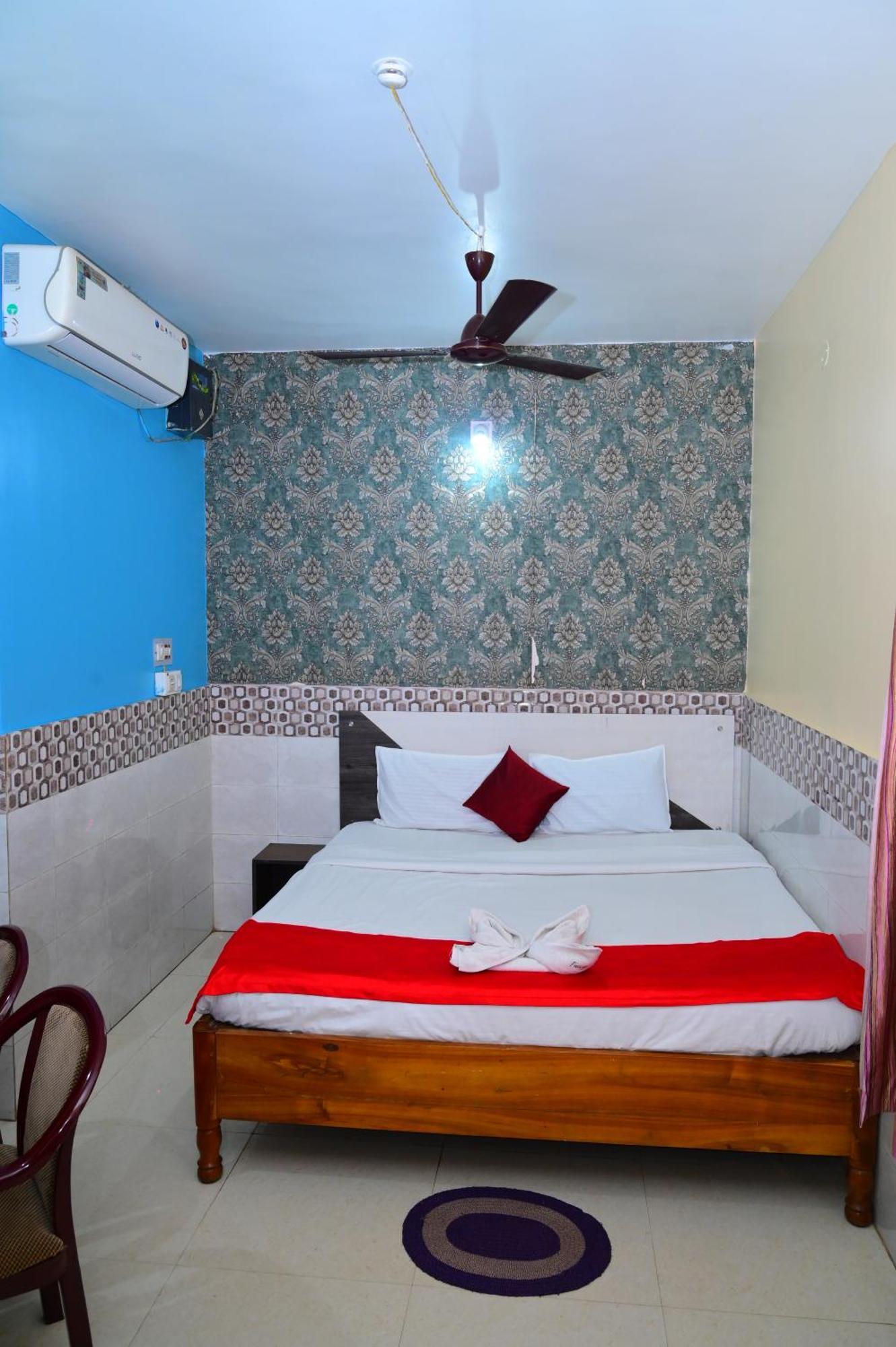 Mor Hotel Beach Heaven-স্বর্গদ্বার গোল্ডেন বিচ এবং মন্দিরের কাছে হোটেল বিচ হেভেন- Near Golden Beach & Temple Best Selling & Best Choice Of Travellers Puri Exterior foto